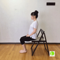 膝の痛み　椅子